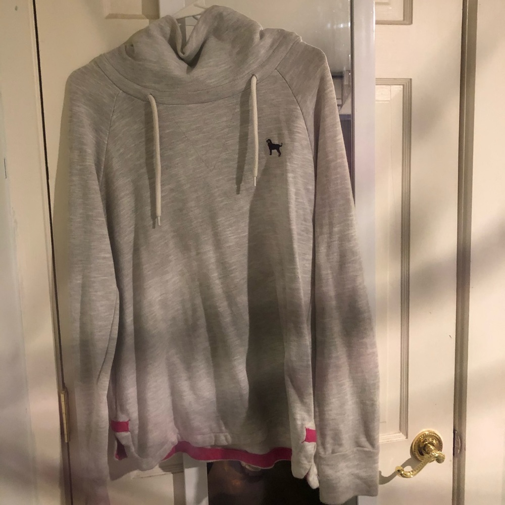 Black Dog Ribbed Turtleneck Sweatshirt